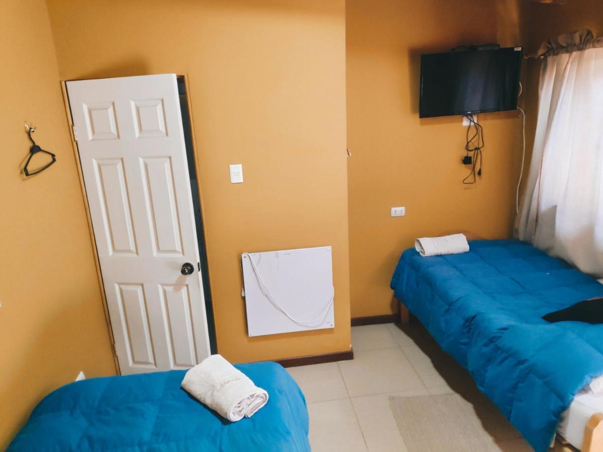 Quarto com 2 Camas de Solteiro